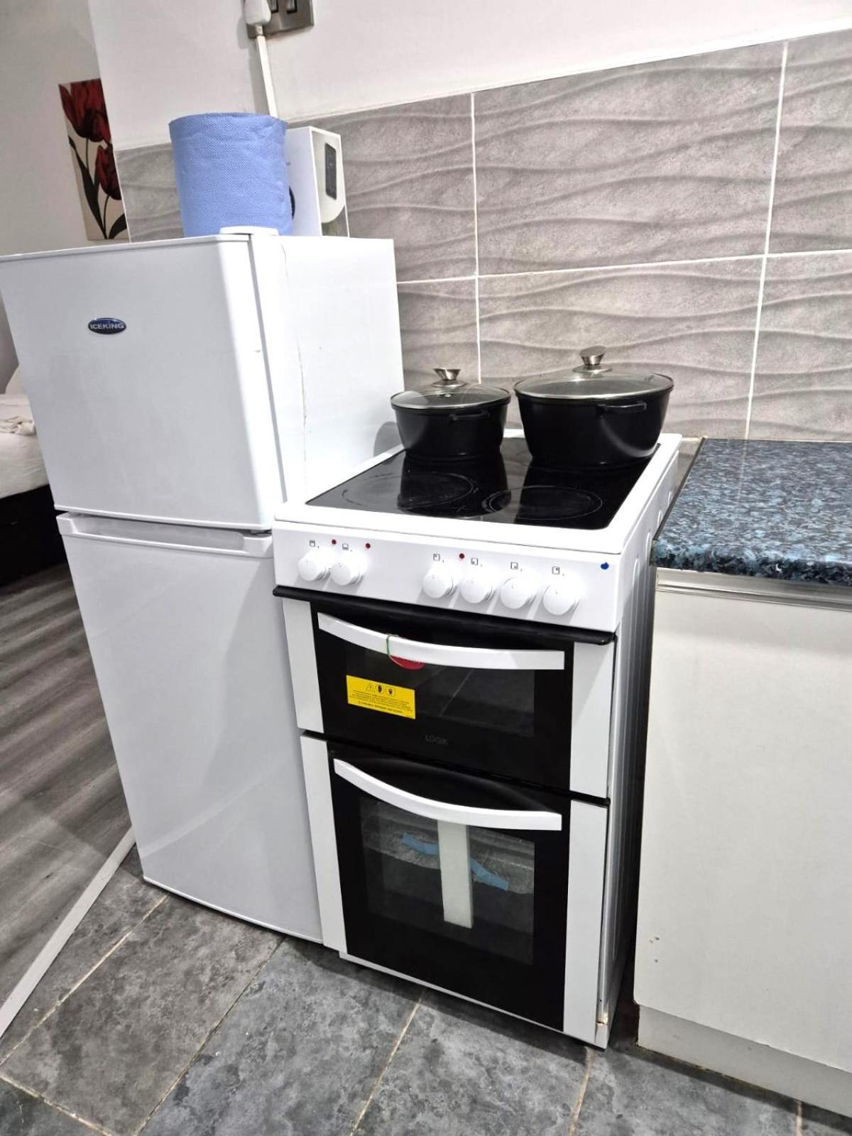 Affordably Elegant Apartments Close To Coop Live, Etihad Stadium And Manchester City Centre Extérieur photo