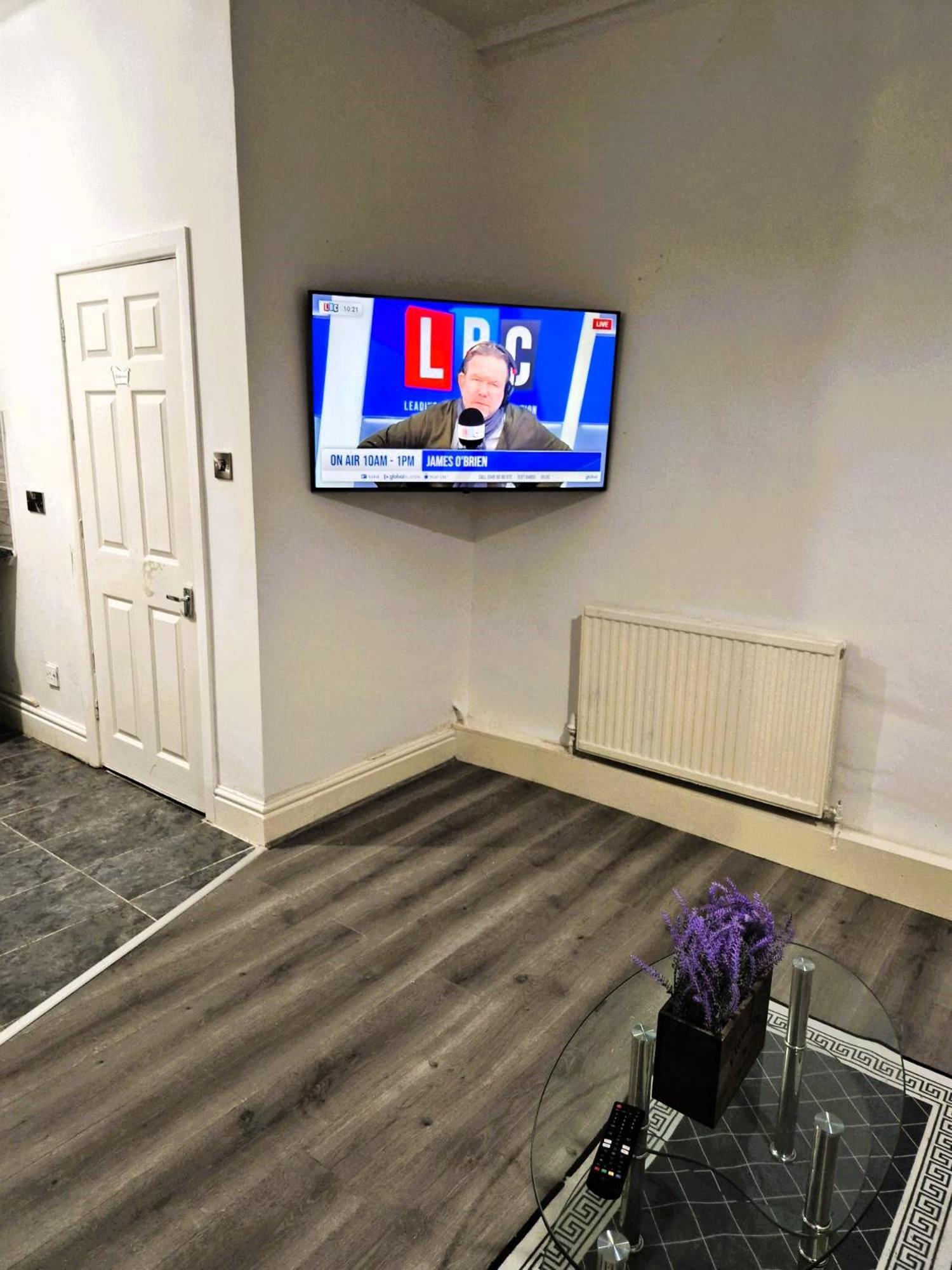 Affordably Elegant Apartments Close To Coop Live, Etihad Stadium And Manchester City Centre Extérieur photo