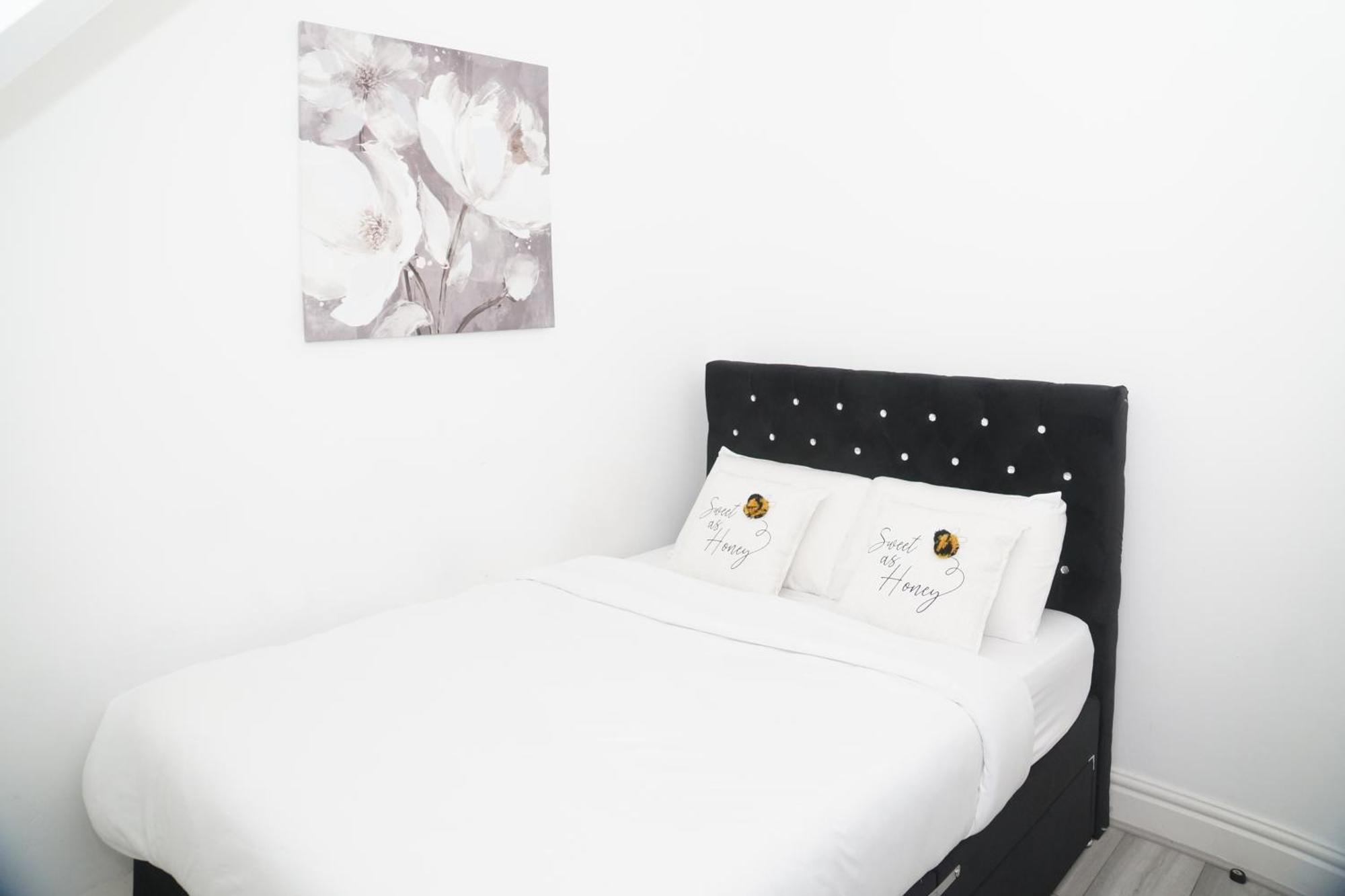 Affordably Elegant Apartments Close To Coop Live, Etihad Stadium And Manchester City Centre Extérieur photo