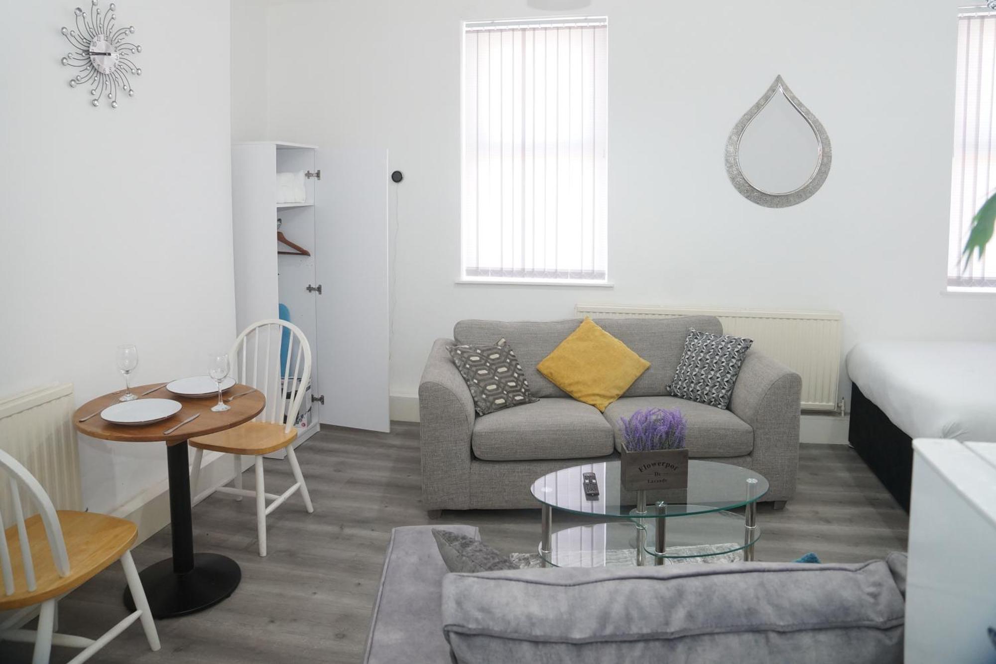 Affordably Elegant Apartments Close To Coop Live, Etihad Stadium And Manchester City Centre Extérieur photo