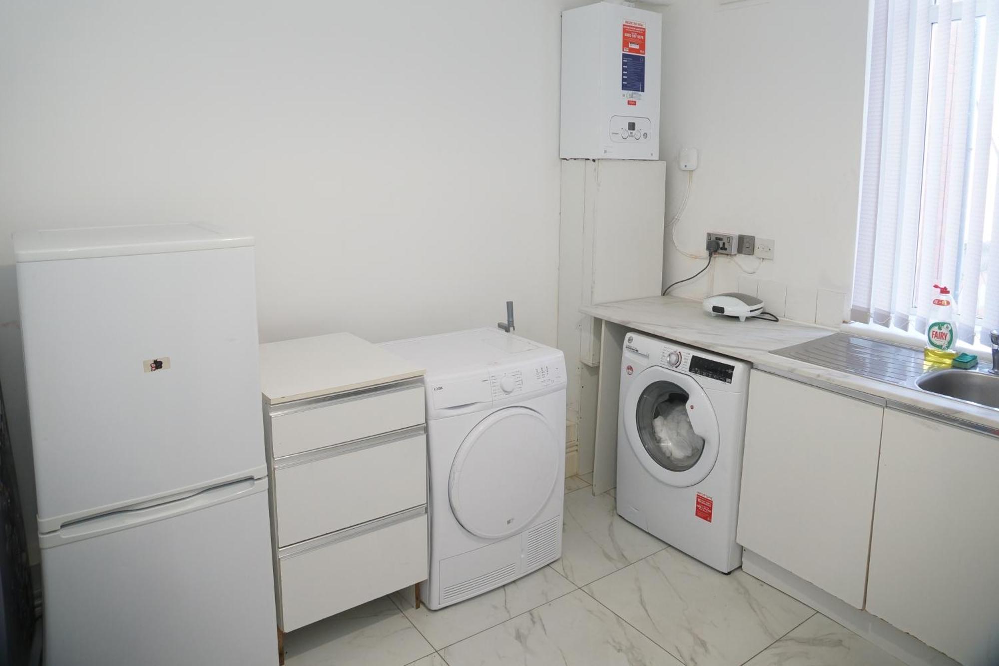 Affordably Elegant Apartments Close To Coop Live, Etihad Stadium And Manchester City Centre Extérieur photo
